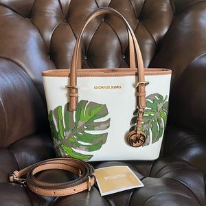 BRAND NEW Michael Kors Bag with Crossbody Strap